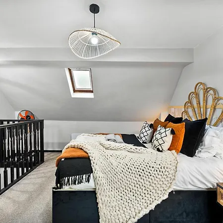 The Jane Austen - Boutique 2-bed In