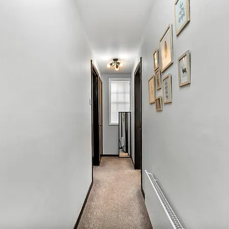 The Jane Austen - Boutique 2-bed In Γουίτμπι